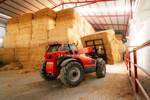Farm telehandler Forklift truck FLT material handling LOLER Barn safe handling